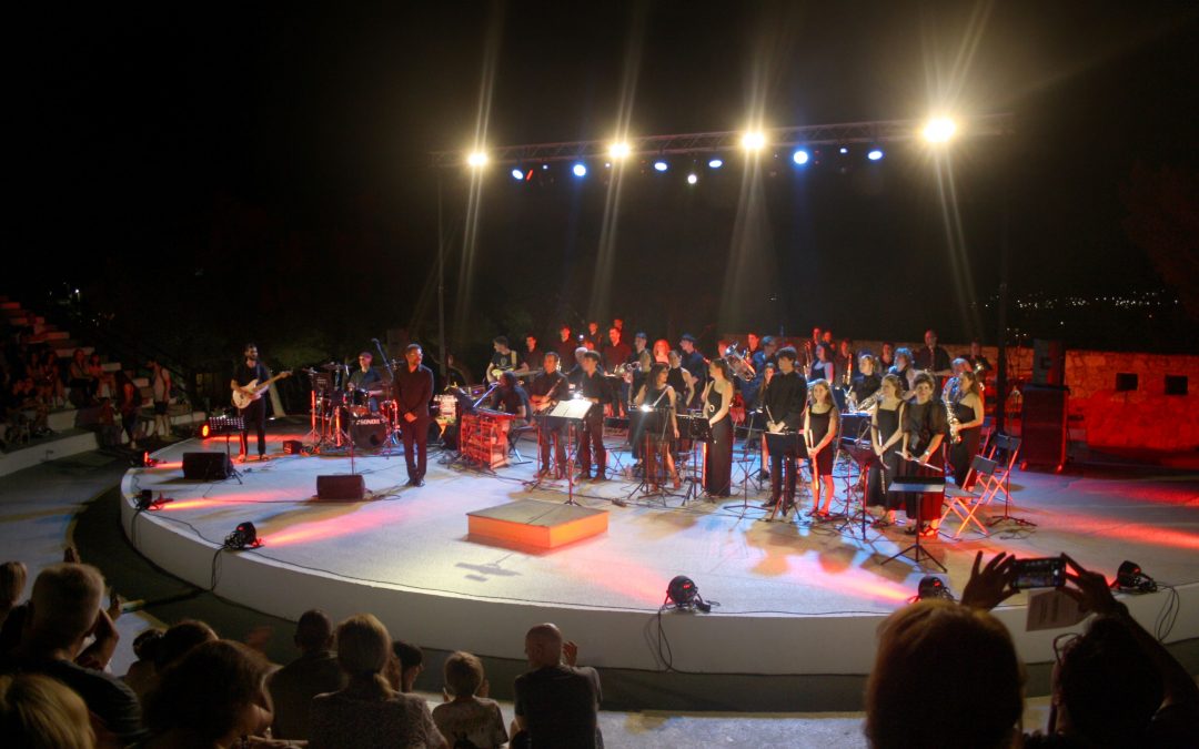 Κατενθουσίασε το κοινό η καλοκαιρινή συναυλία της Μουσικής Φιλαρμονικής Μαρκοπούλου